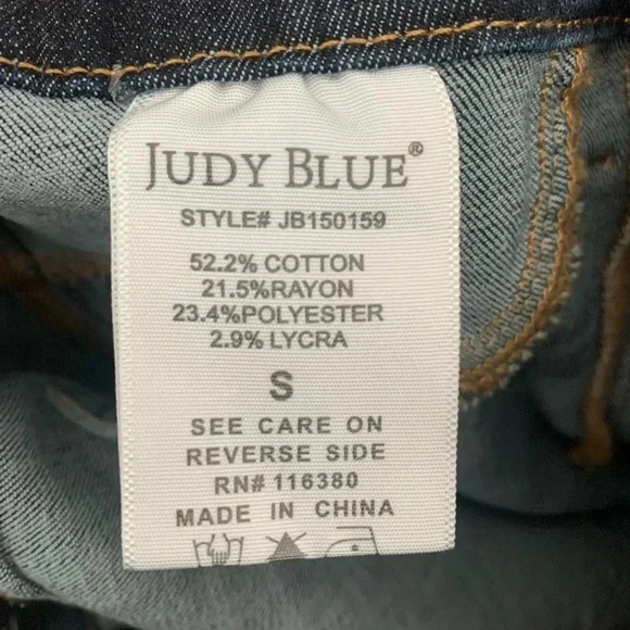 Judy Blue Pull on Denim Shorts size S - Picture 10 of 10